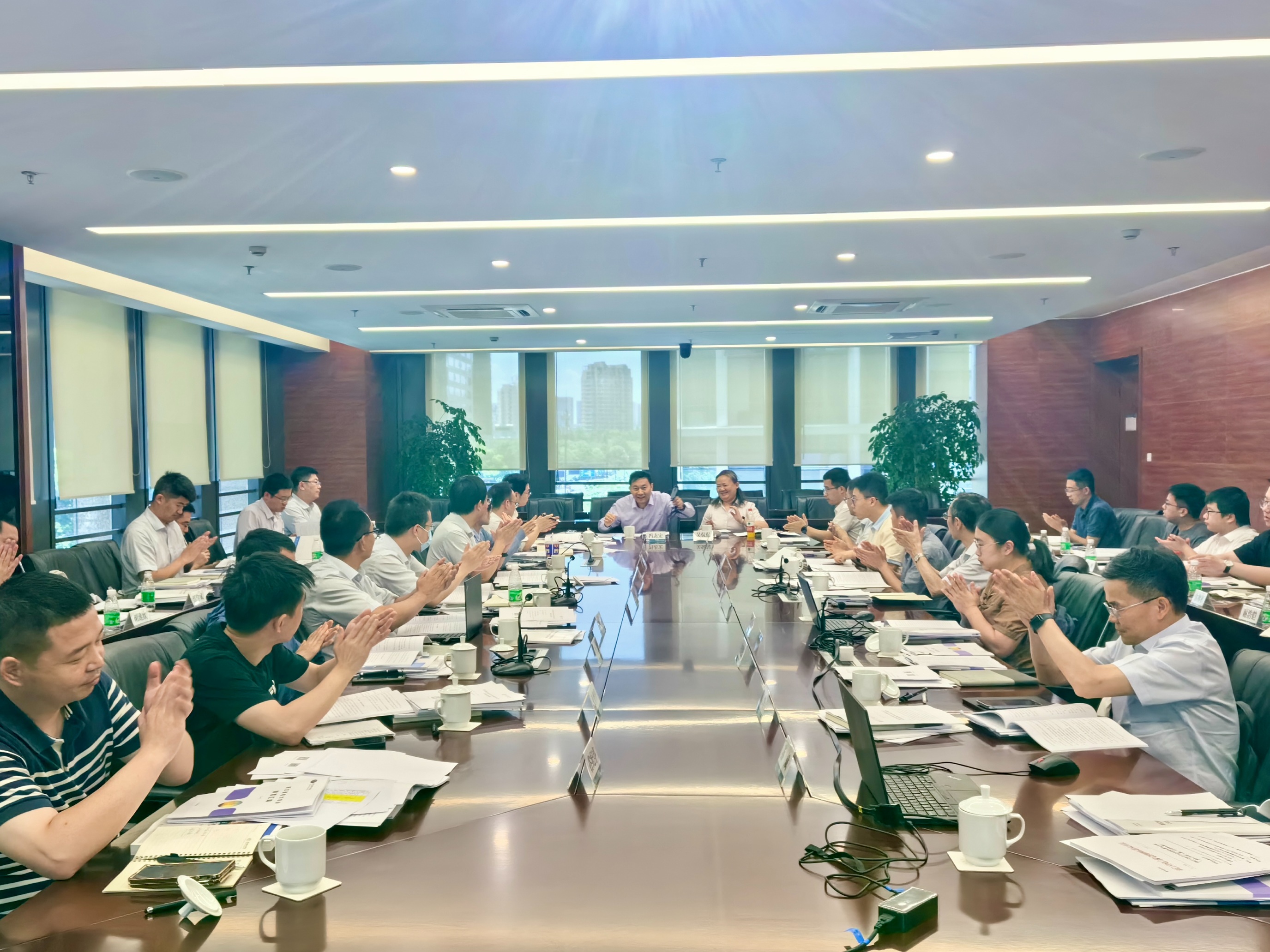 学会召开2024年专委会年中工作座谈会1.jpg